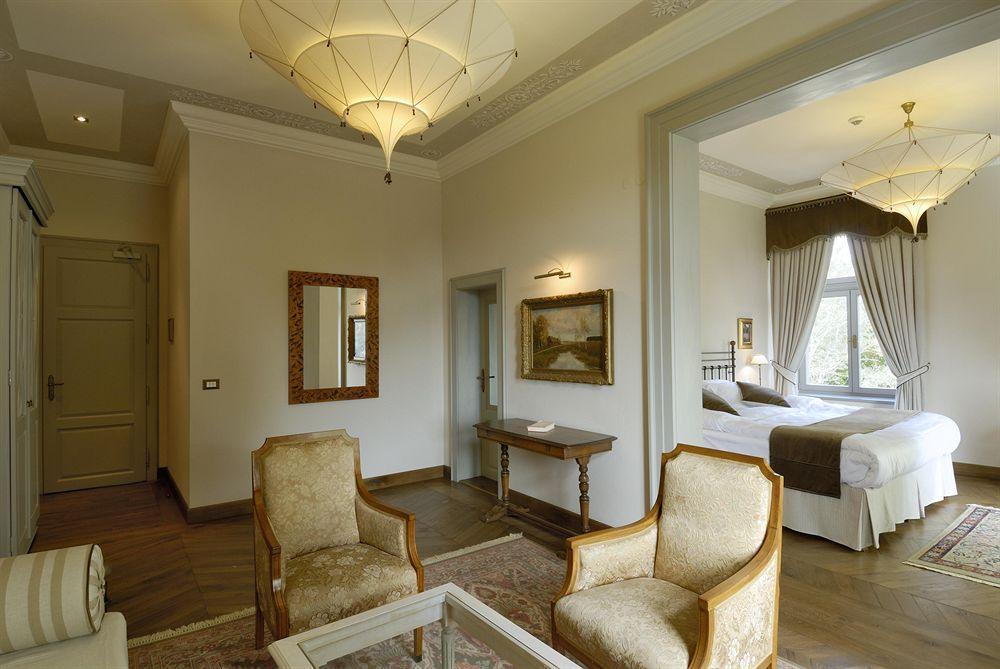 Chateau Mcely Room photo