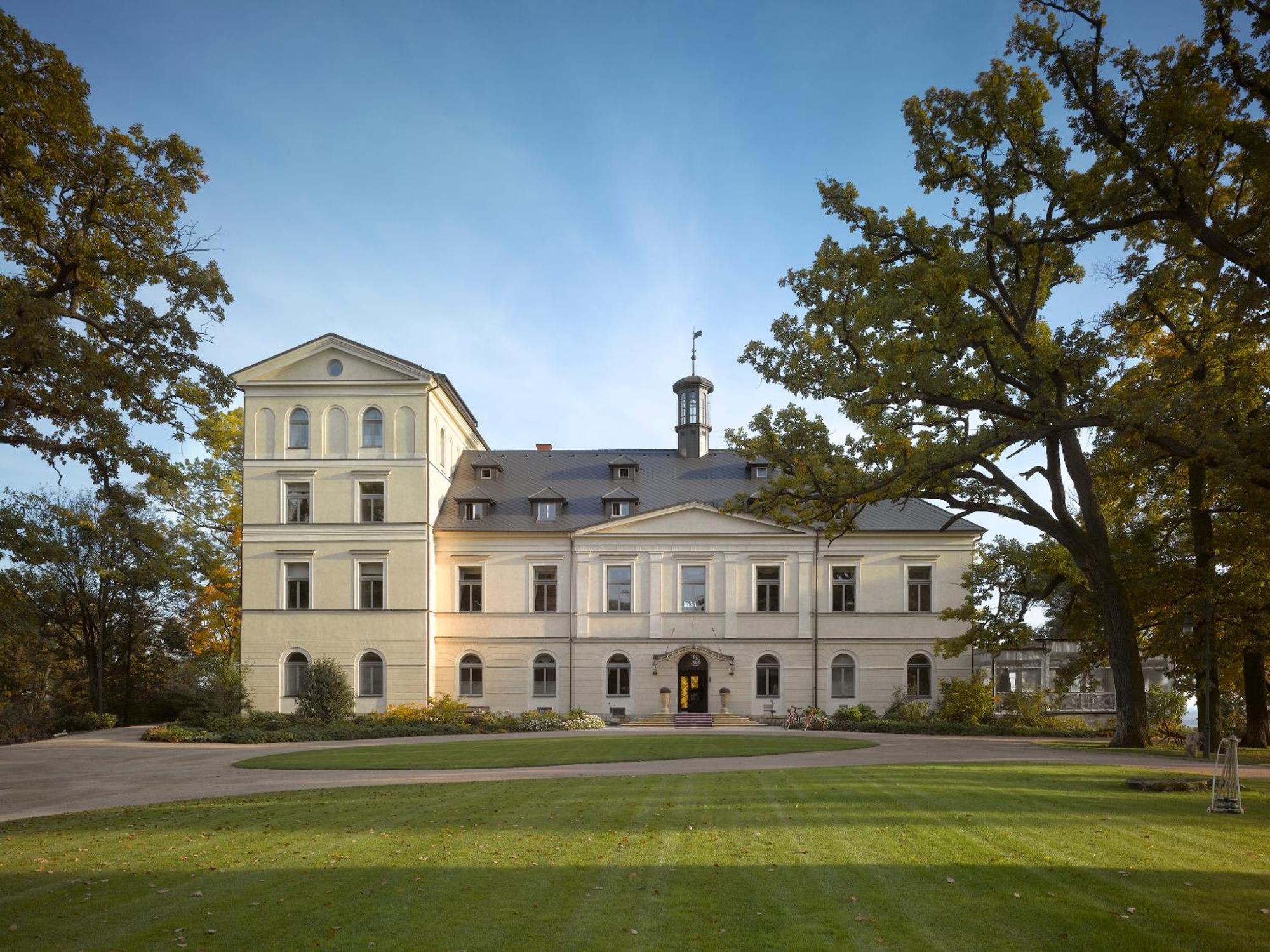 Chateau Mcely Exterior photo