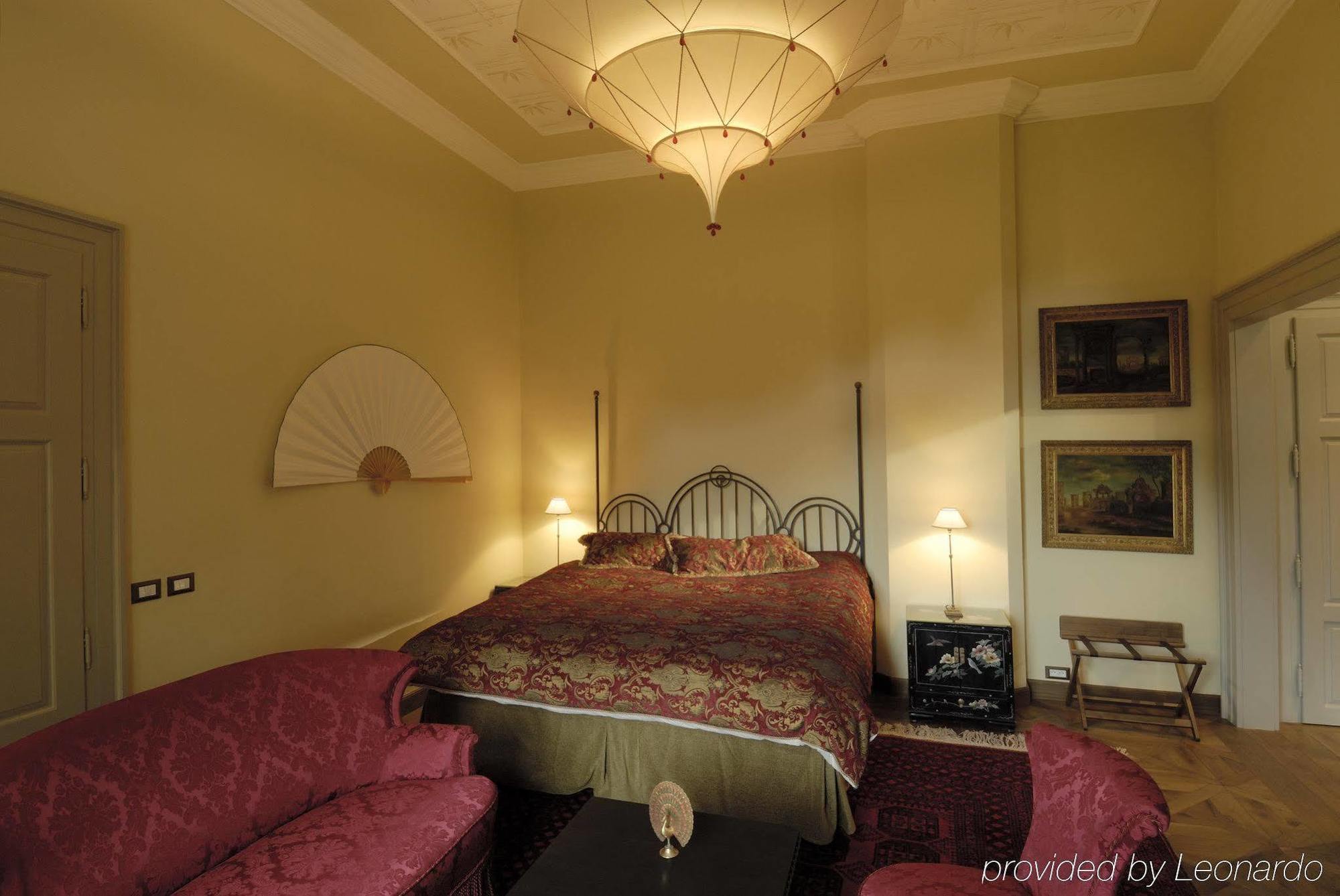 Chateau Mcely Room photo